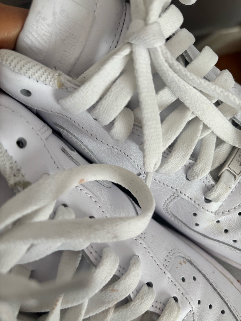 Nike Air Force Sneakers - White
Nike Air Force 1 '07 - Picture 3 of 7